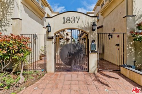 1837 12th St, Santa Monica CA  90404-4694 exterior