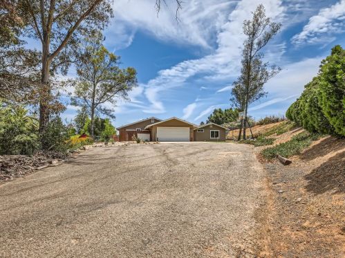 1256 Cedar St, Ramona, CA 92065-1322