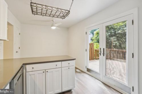 18 Kinsman View Cir, Silver Spring MD 20901-1652 exterior