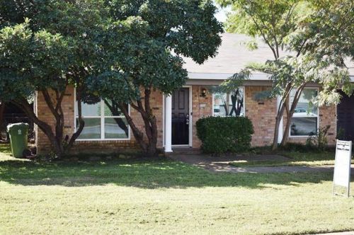 7710 Mary Dr, Fort Worth TX  76180-6440 exterior