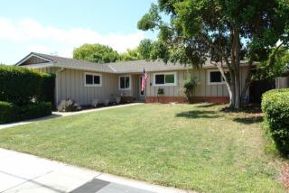 8205 Kern Ave, Gilroy, CA 95020-4041