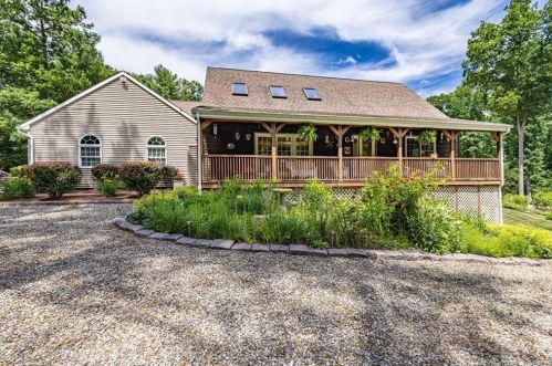 185 Bedlam Rd, North Windham, CT 06235-2325