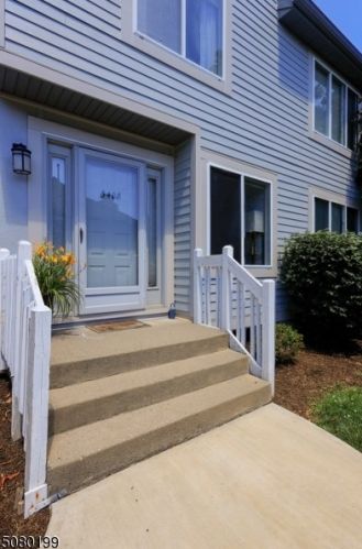 3408 Park Pl, Springfield, NJ 07081-3500