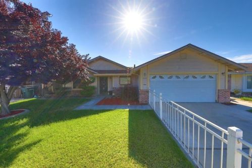 4529 Zinfandel Ave, Salida, CA 95368-9133