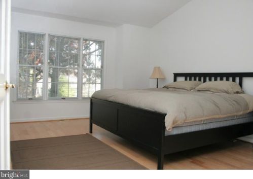 23 Wilkinson Way, Princeton NJ  08540-7362 exterior