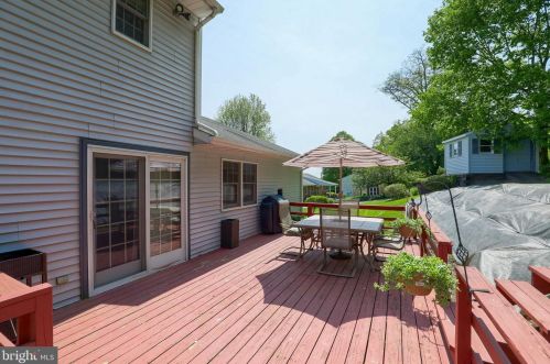 1650 Stony Battery Rd, Lancaster PA  17601-1287 exterior