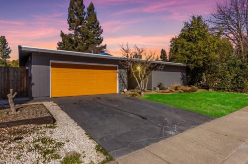 8779 Superb Cir, Elk Grove, CA 95624-1850