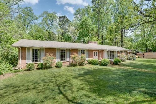 2085 Briarwillow Dr, Atlanta, GA 30345-3501