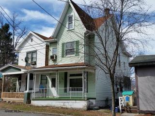 1016 3rd Ave, Altoona, PA 16602-3706