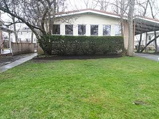 9544 Kedvale Ave, Skokie, IL 60076-1425