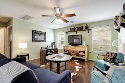 1625 Coriander Dr, Austin TX  78741-7520 exterior