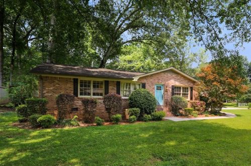 1802 Oak Crest Ct, Tucker, GA 30084-7517