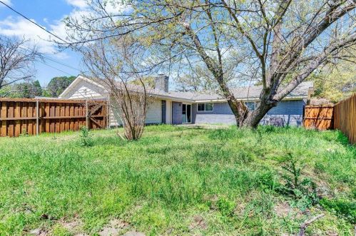 1906 Gross Rd, Dallas TX  75228-4767 exterior