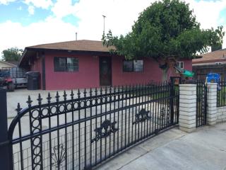 444 Simpson St, Arvin, CA 93203-1051