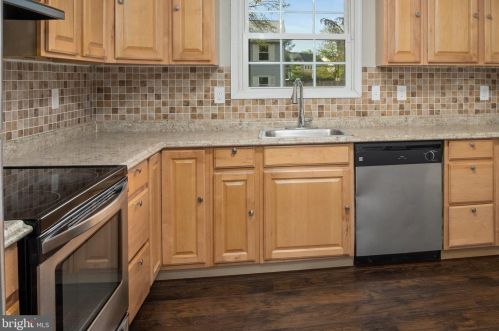 4618 Telfair Ct, Woodbridge, VA 22193-3006