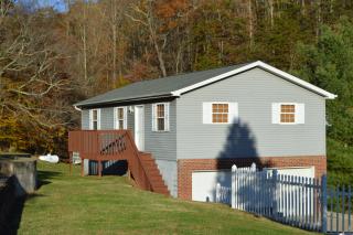 416 Poplar Fork Rd, Scott Depot, WV 25560-9792