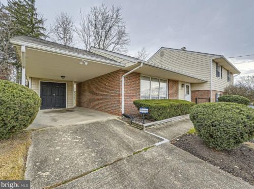 12425 La Plata St, Silver Spring, MD 20904-1809