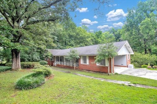 774 Sheppard Rd, Stone Mountain, GA 30083-3641