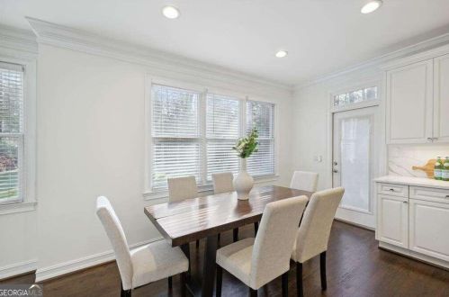1185 Empire Ave, Atlanta GA  30329-0017 exterior