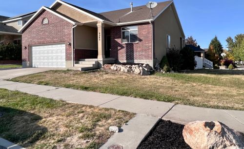 6262 Imperial Oak Dr, Taylorsville, UT 84081-1816