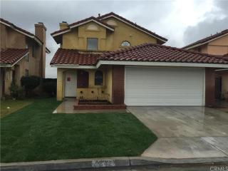 2842 Park Vista Dr, Rialto, CA 92376-7241