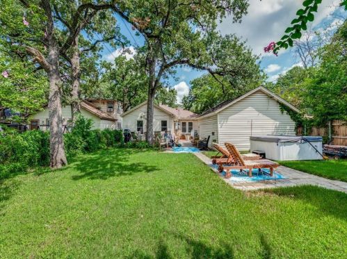 2324 Lotus Ave, Fort Worth TX  76111-1645 exterior