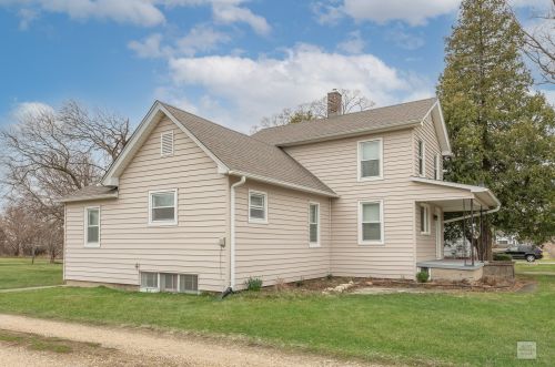 415 Lasalle St, Somonauk, IL 60552-9538