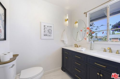 1520 Harle Pl, Anaheim CA  92802-2510 exterior