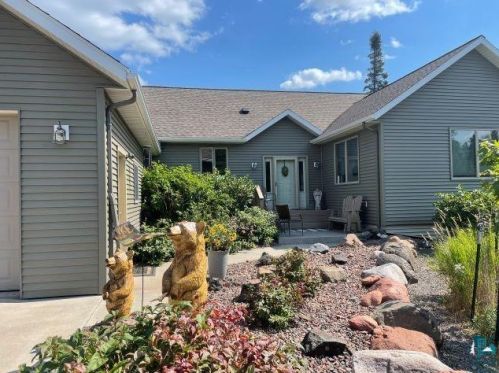 5367 Williams Dr, Silver Bay, MN 55614-4205