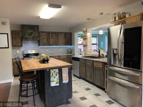 1902 Twin Bluff Rd, Red Wing, MN 55066-3005