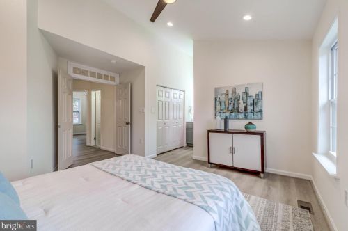 8527 Bauer Dr, Springfield VA  22152-2345 exterior