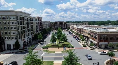 2382 Ewing Dr, Atlanta GA  30319-3929 exterior