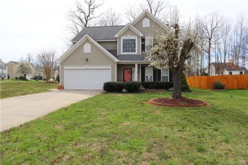 198 Jacobs Woods Cir, Bells Cross Roads, NC 28166-9506