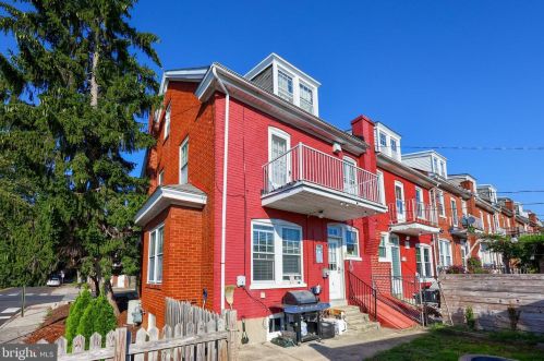 241 Ruby St, Lancaster PA  17603-5167 exterior