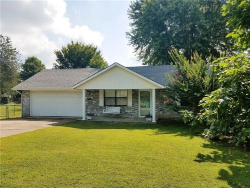 202 Township Dr, Centerton, AR 72719-9691