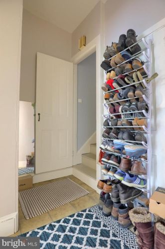 433 Walnut St, Lancaster PA  17603-3362 exterior