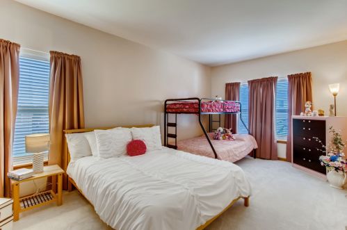 308 Century Dr, Pingree Grove IL  60140-4014 exterior