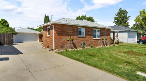 621 Rimby Ave, Lodi, CA 95240-6013
