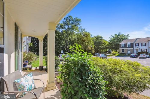 5 London Brg Ct, Silver Spring MD 20906-5713 exterior