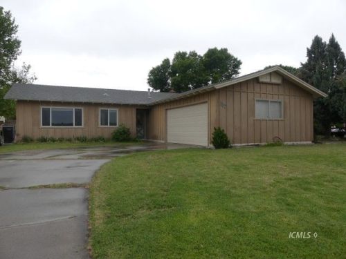117 Juniper Rd, Big Pine, CA 93513-2006