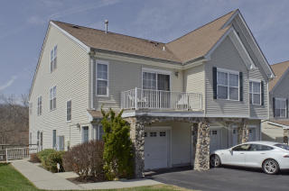 415 Boulder Ridge Dr, Dover, NJ 07869-1637