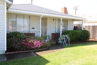 1116 Graffigna Ave, Lodi, CA 95240-1612