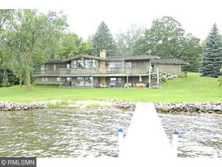 6651 Minnewashta Pkwy, Orono, MN 55331-9657