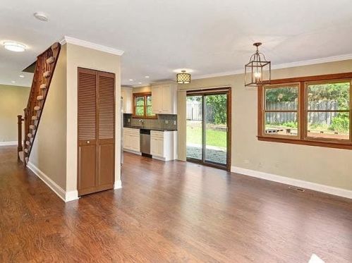 108 Thackeray Dr, Lemont, IL 60440-1514