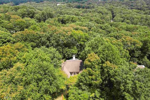 250 Cameron Ridge Dr, Atlanta GA  30328-4709 exterior