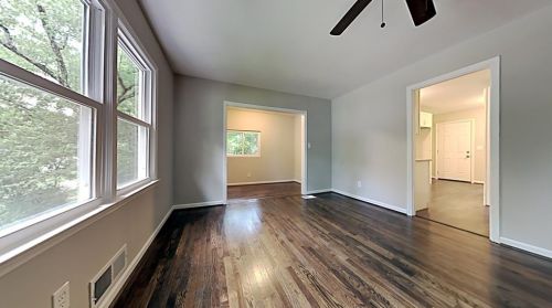 2141 Ivydale St, Atlanta, GA 30344-1019