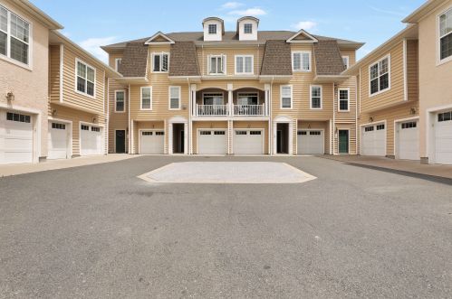 102 April Way, Middletown, NJ 07748-6507