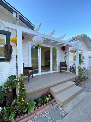 1020 Hickory St, Santa Ana CA  92701-6004 exterior