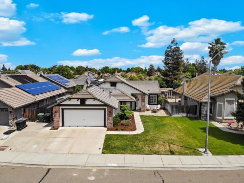312 Ruess Rd, Ripon, CA 95366-3618