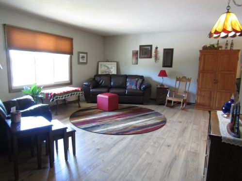 690 7th St, Granite Falls, MN 56241-1100